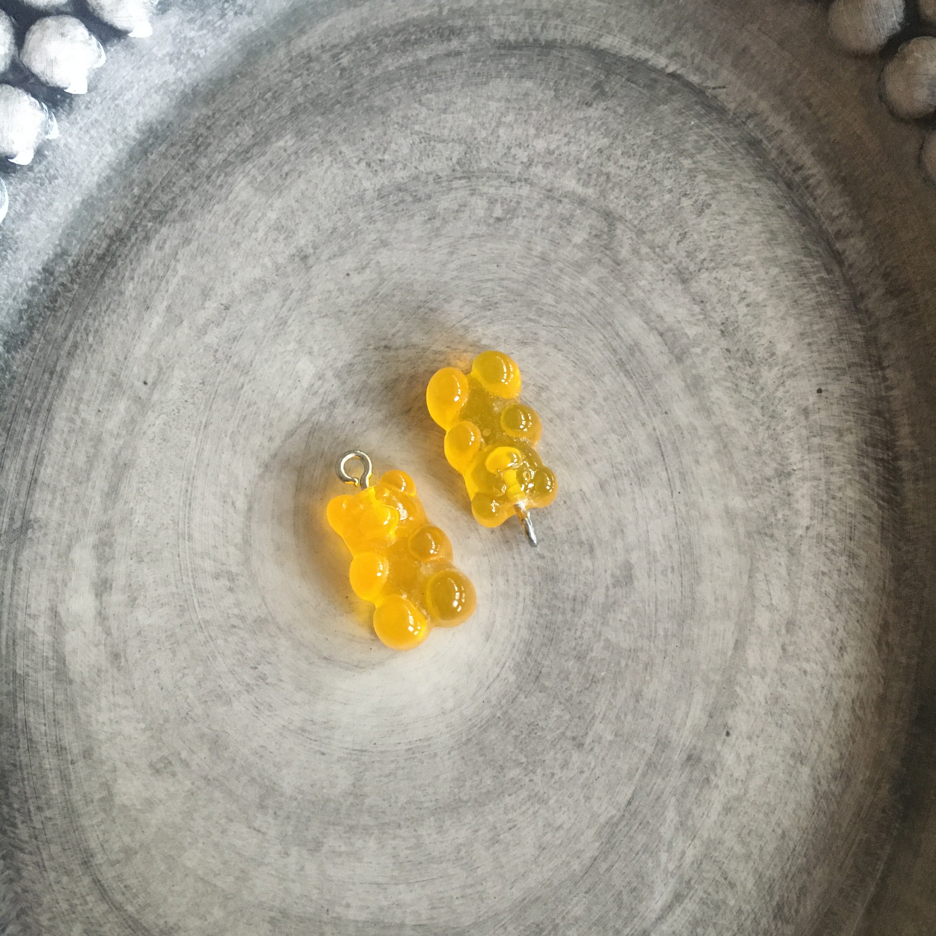 Godisnallar Berlocker 21x7mm Resin Gul, 2st