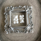 Godisnallar Berlocker 21x7mm Resin Vit, 2st