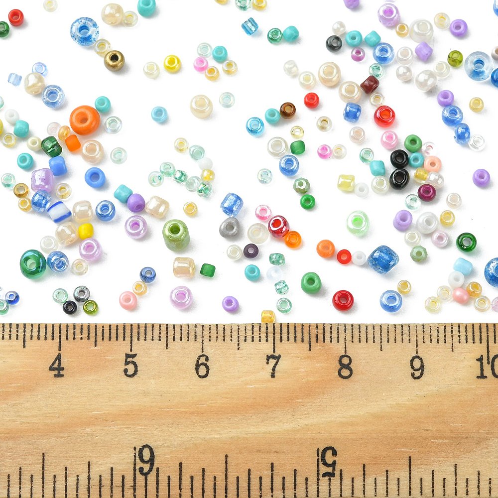 Seed beads 1,5-4mm Mixade färger och storlekar, 30 gram (ca1000st)