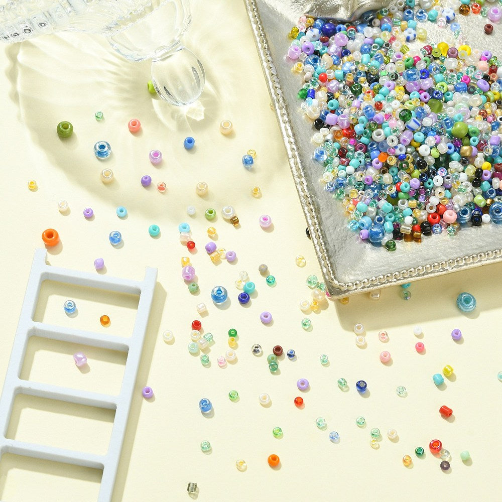 Seed beads 1,5-4mm Mixade färger och storlekar, 30 gram (ca1000st)