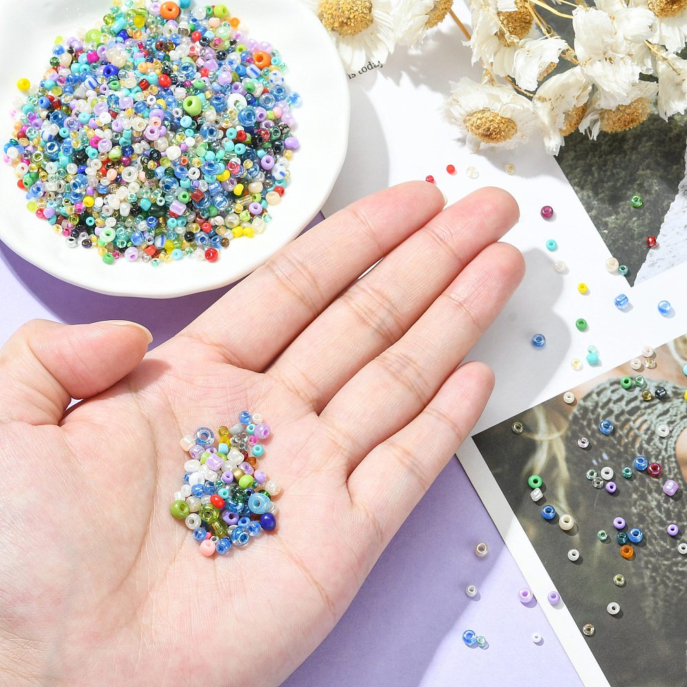 Seed beads 1,5-4mm Mixade färger och storlekar, 30 gram (ca1000st)