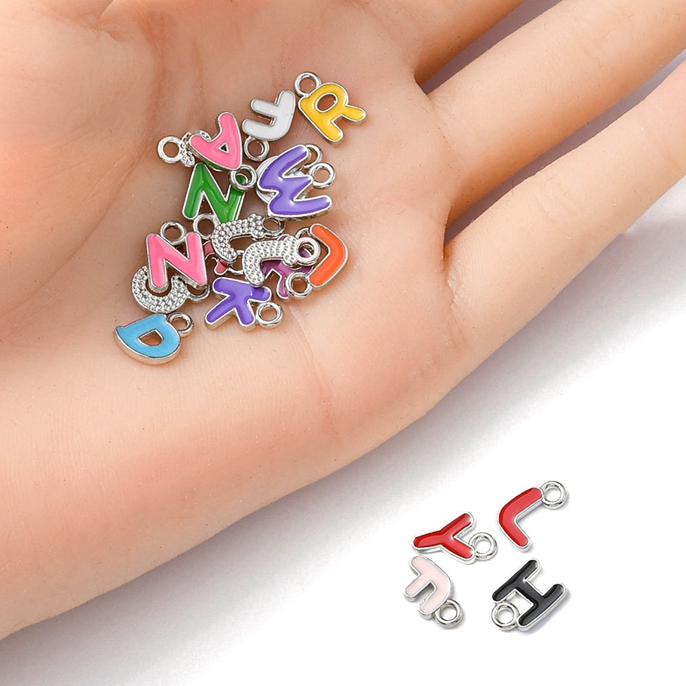 Färgglada Bokstavsberlocker i Mixade färger, 20-pack