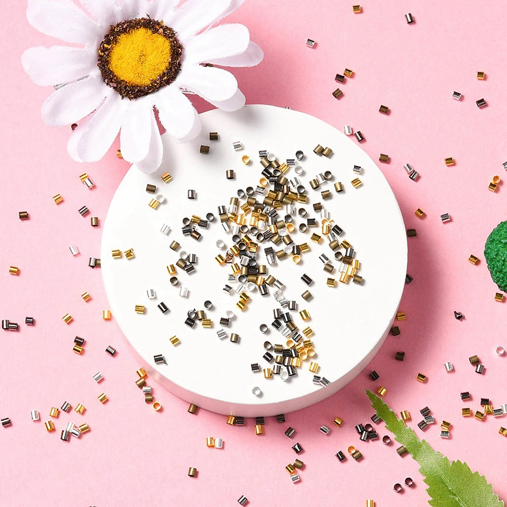 Klämpärlor Tuber 2x2mm Crimp beads Mixade färger, 600st