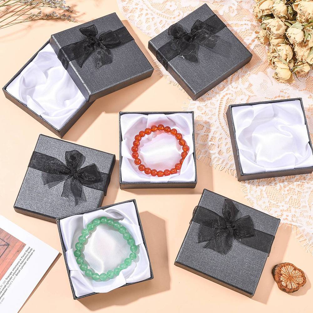 Svart Presentask med Rosett – Perfekt för Armband & Bangles, 1st