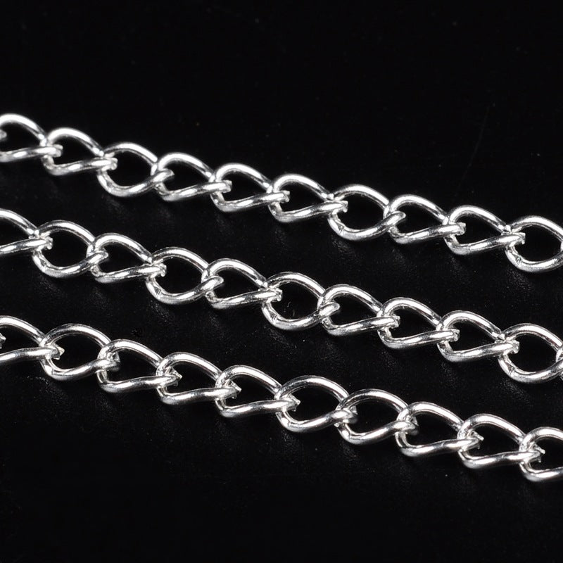 Tvinnad kedja Twisted chain 5×3,5×0,8mm Silverplätering, 1 meter