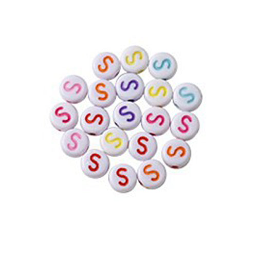 Bokstavspärlor A-Z Vita 7x4mm med Färglada tryck och horisontellt hål, säljes per bokstav i 20-pack