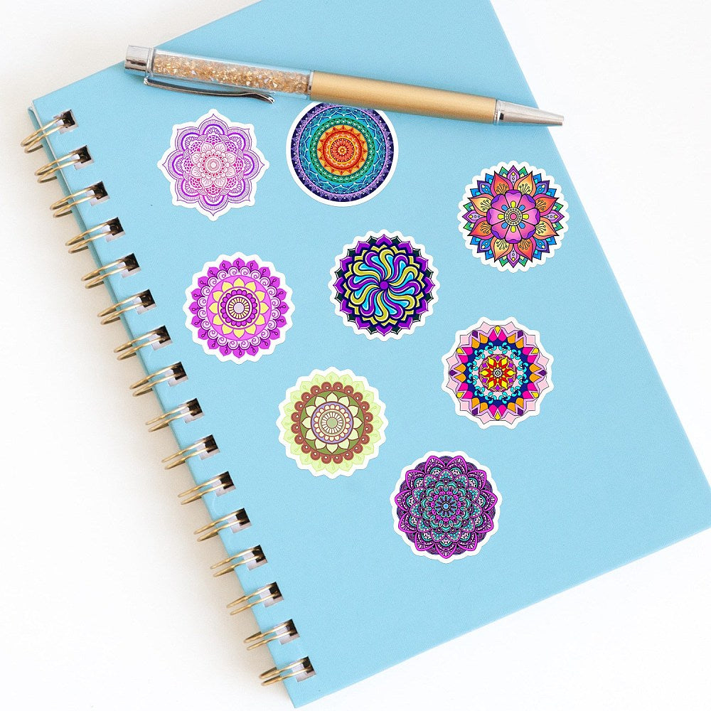 Klistermärken Mandalas 40~60mm, 50st olika motiv