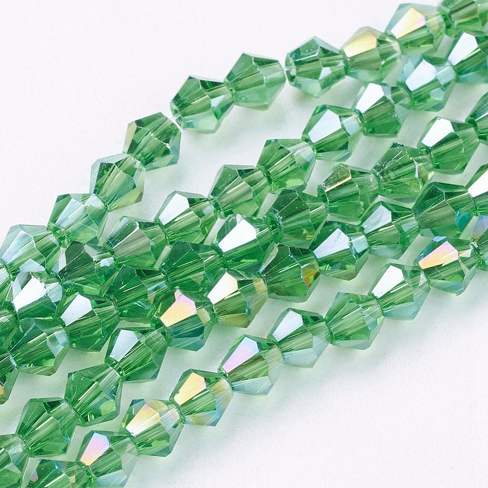 Glaspärlor facetterade biconepärlor AB Limegrön 4 mm, 1 Sträng (ca 28cm)