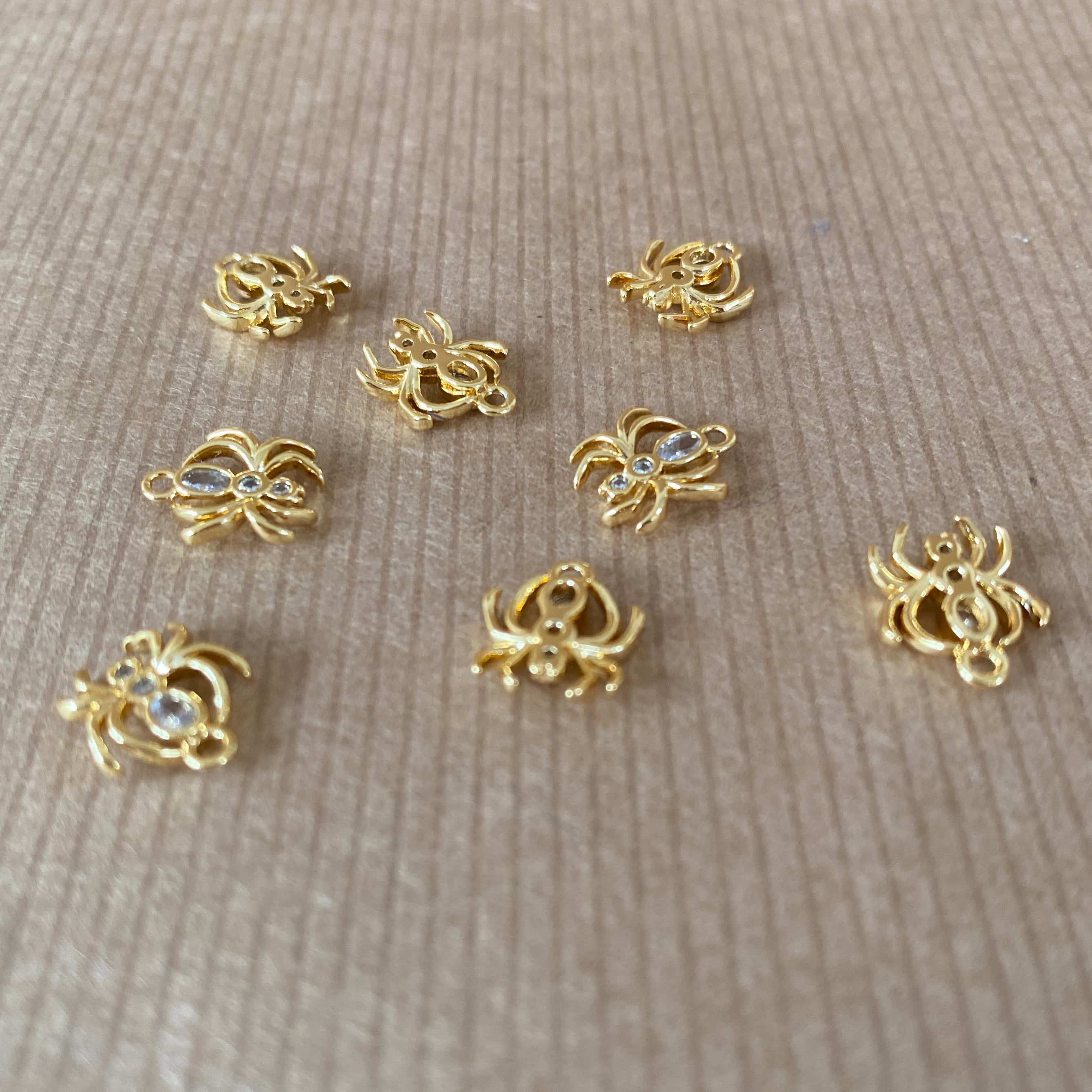 Berlock Spindel i mässing med Cubic Zirconia och 18K guldpläterad, 1 st
