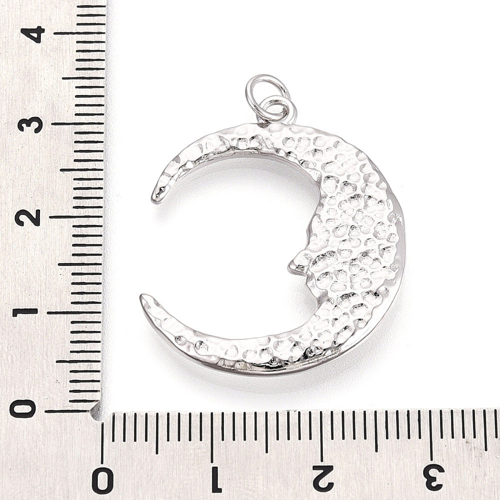 Mässingsberlock måne ansikte 30x25mm platina, 1 st