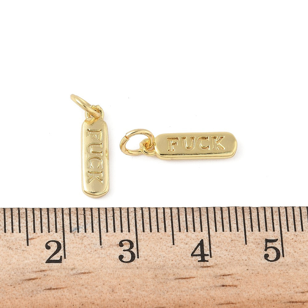 Mässingsberlock med bindring 4x14mm och text Fuck på båda sidor 18K guldpläterad, 1 st