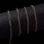 Tvinnad kedja Twisted chain i rostfritt stål 4×3×0,6mm 18K Guldplätering, 1 meter