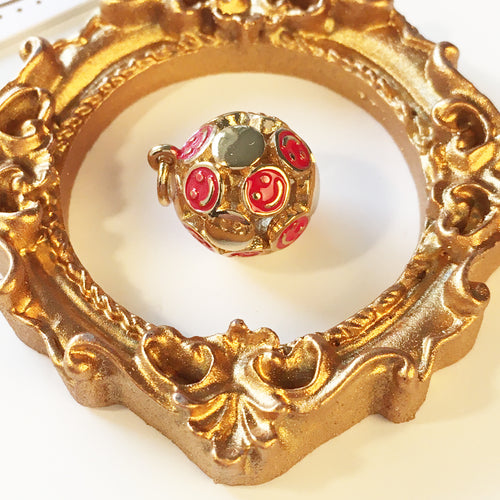 Berlock Hänge Rund 16K Guldpläterad Röd emalj Smiley-gubbe 15x13x13mm, 1st
